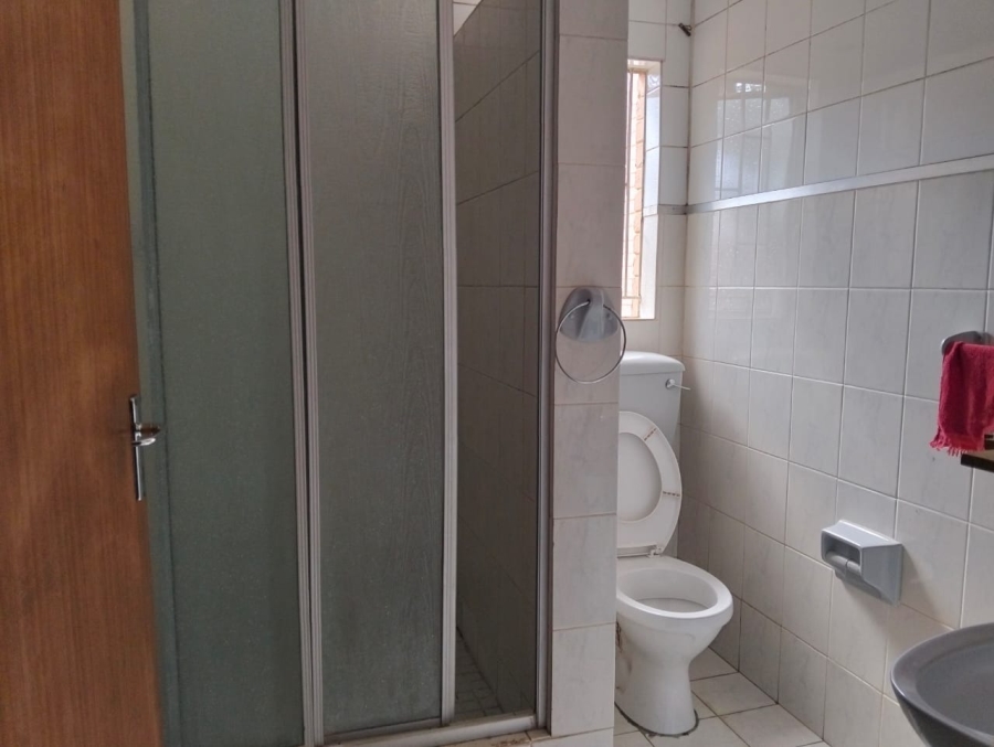 17 Bedroom Property for Sale in Universitas Free State
